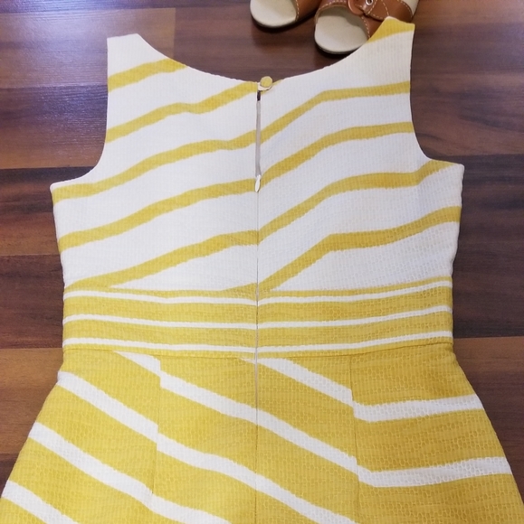 The Limited Yellow/White striped dress MINT sz2 - Picture 3 of 7